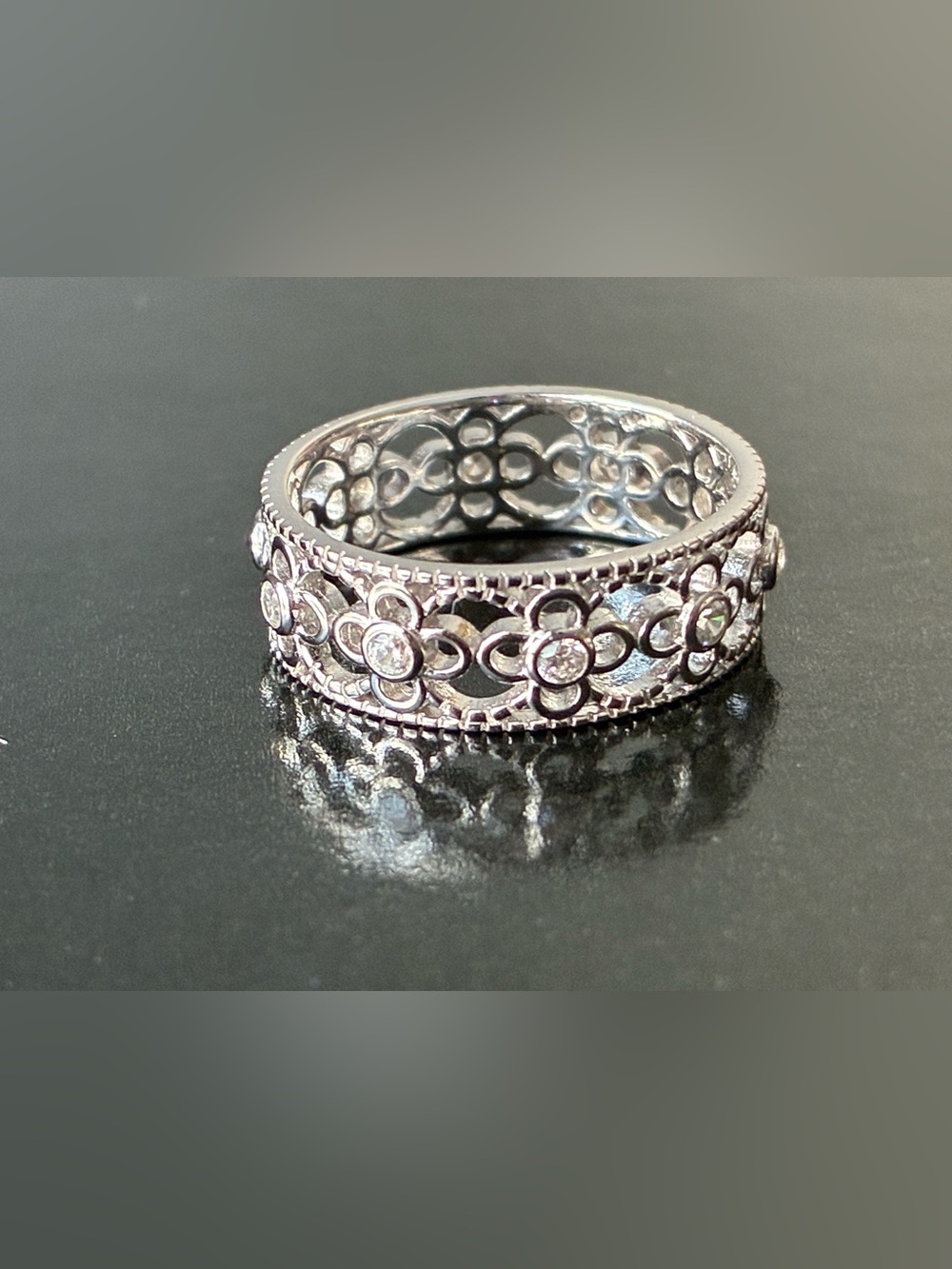 Sterling Silver Floral Band Ring Sz 8